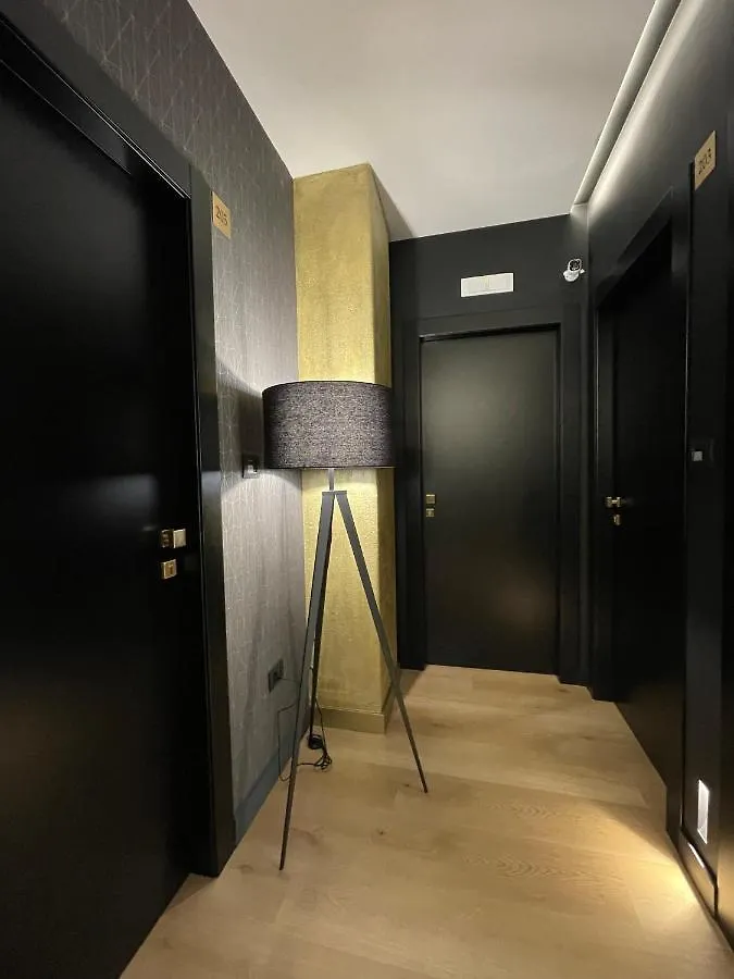 נאפולי Plebiscito Boutique Rooms 0*,  איטליה