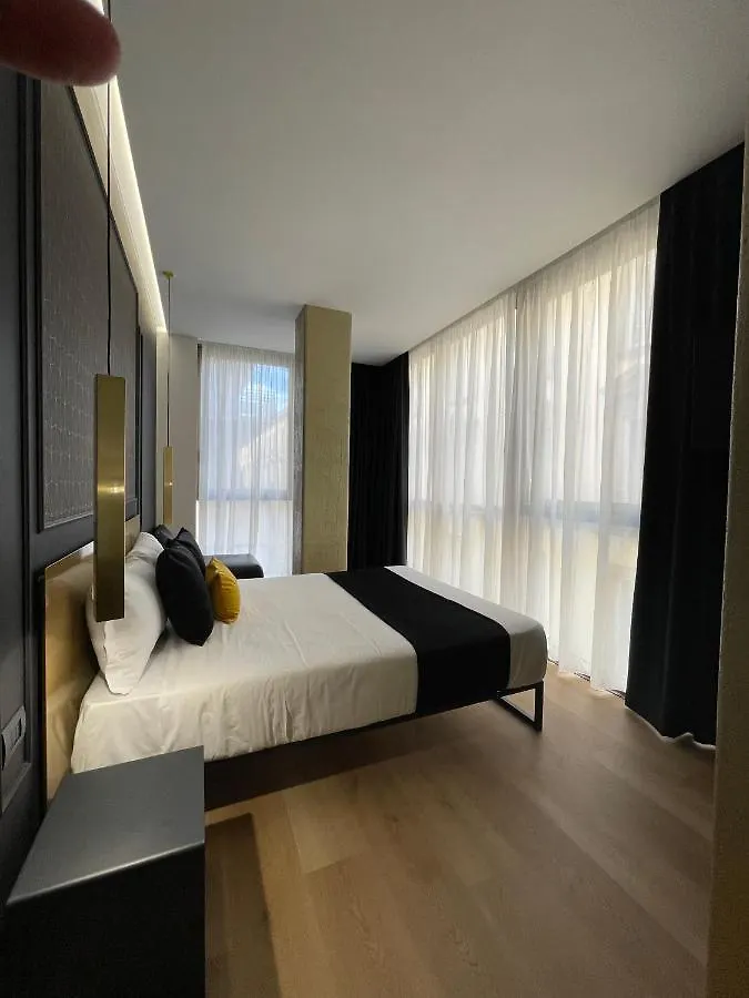 נאפולי Plebiscito Boutique Rooms 0*,  איטליה
