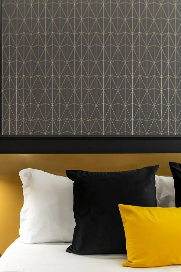 נאפולי Plebiscito Boutique Rooms בית הארחה